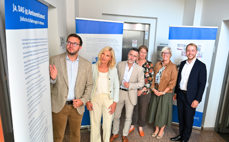 Ausstellung gegen Antisemitismus im Staatlichen Schulamt eröffnet